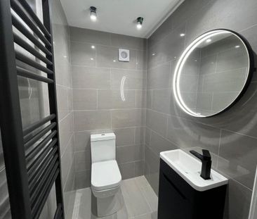 4 bedroom terraced house to rent - Photo 5