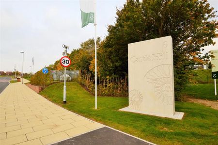 3 bedroom detached house to rent - Photo 4