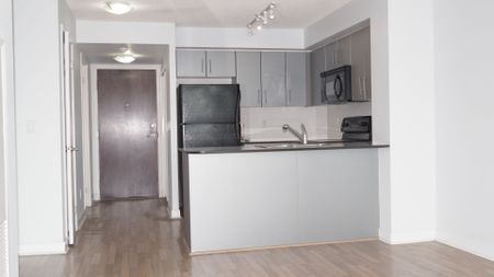 For Lease - 12 Yonge Street Unit# 703, Toronto, Ontario - Photo 3