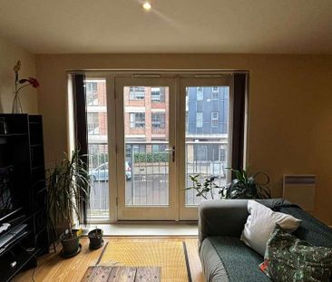 Eastside Mews, London, E3 - Photo 1