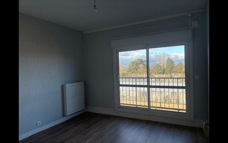 Location Appartement 5 pièces 104 m² La Châtre - Photo 5