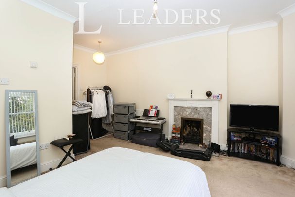 studio to rent Horniman Grange, 68 London Road, London, SE23 - Photo 1