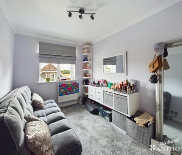 4 bedroom detached house to rent - Photo 4