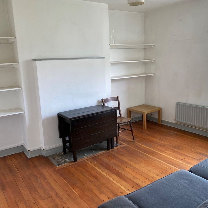 3 Bed Flat, Lant House, SE1 - Photo 1