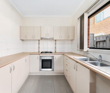 Spacious and Private - Photo 2