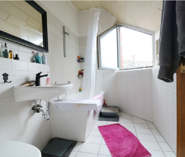 Helle schöne Wohnung im 3.OG eines ruhigen und gepflegten MFH - Photo 5