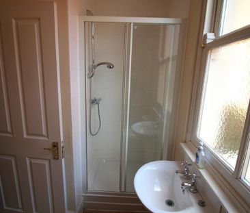 6 bedroom terraced house to rent - Photo 5