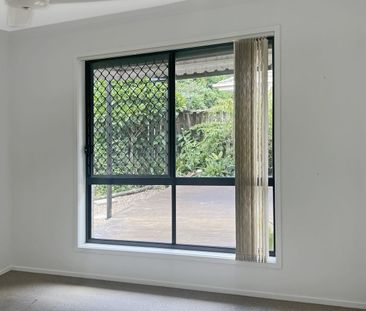 Welcome to 4 Salamander Ave, Urraween QLD 4655 - Photo 6