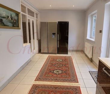 SPACIOUS 5 BEDROOM SEMI-DETACHED HMO AVAILABLE FOR COMPANY LET - Photo 1