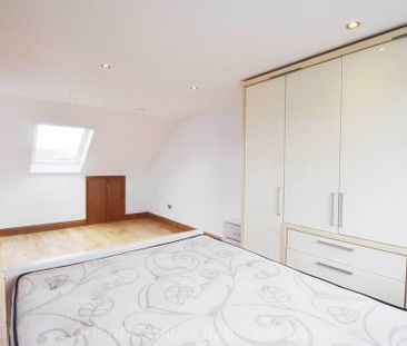 5 bedroom semi-detached house to rent - Photo 4