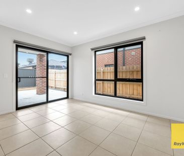 Stylish Family Living in Sought-After Ecoville Estate - Photo 3