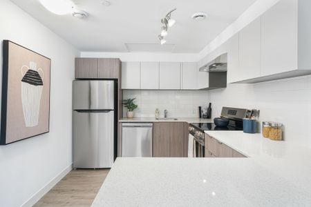 For Lease - 100 Manett Crescent Unit# TH2, Brampton, Ontario - Photo 4