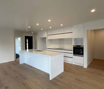 Location, Location, Location! - Photo 2