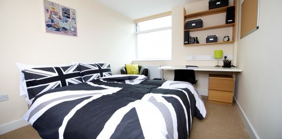 Brand New Student Accommodation, self contained all inclusive rent - Photo 2