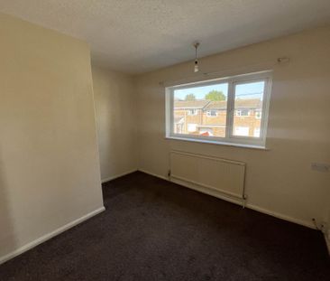 Price £1,100 pcm - Available Now - Unfurnished - Photo 1