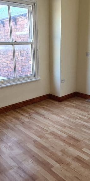 Dewsbury Road, LS11 - Photo 1