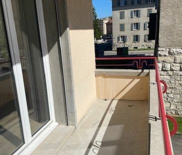 Appartement de 2 pièces complètement rénové avec balcon ! - Photo 6
