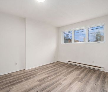 For Lease - 185 Mcarthur Avenue Unit# A, Vanier and Kingsview Park,... - Photo 1