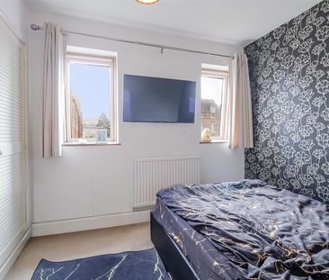 A 1 Bedroom Flat in Off Bath Road GL53 7RE - Photo 4