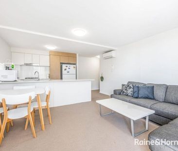Modern Unit in the Heart of Chermside - Photo 2