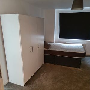 Bedsit, Poppleton Close, CV1 - Photo 2