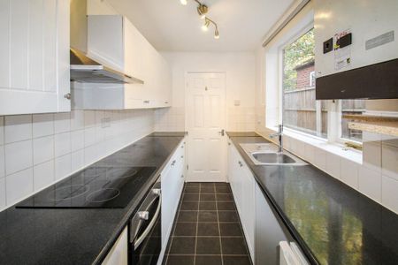 2 bedroom terraced house to rent - Photo 3