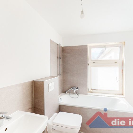 *** Stadtfeld Ost - EBK - Balkon - 4 Zimmer - Dachgeschoss *** - Foto 1