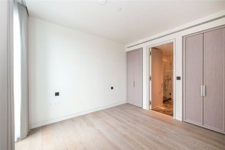 Hanover Square, W1S - Photo 2