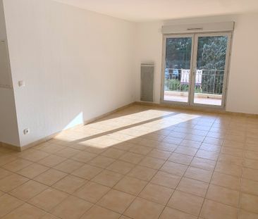 Location Appartement 3 pièces 70m² - Photo 5