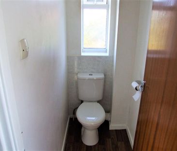 3 bedroom detached house to rent - Photo 6