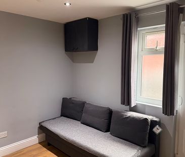 1 Bed Flat, Forest Road, E17 - Photo 1