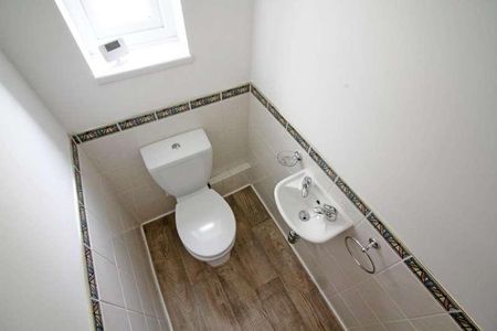 Chesham Road, Chesham, BL9 - Photo 4