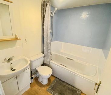 2 bedroom terraced house to rent - Photo 6