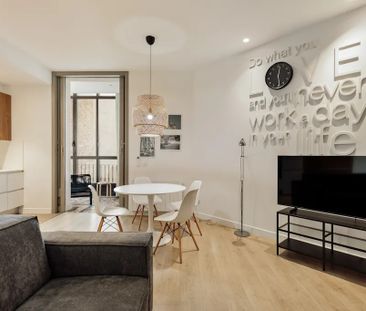 Carrer de Balmes, Barcelona, Catalonia 08007 - Photo 2