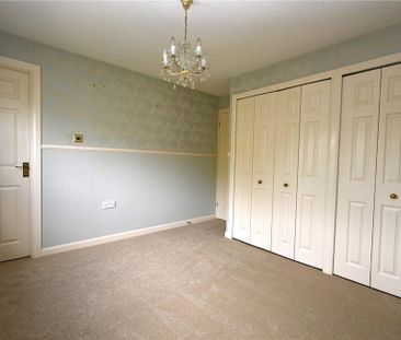 4 bedroom detached house to rent - Photo 4