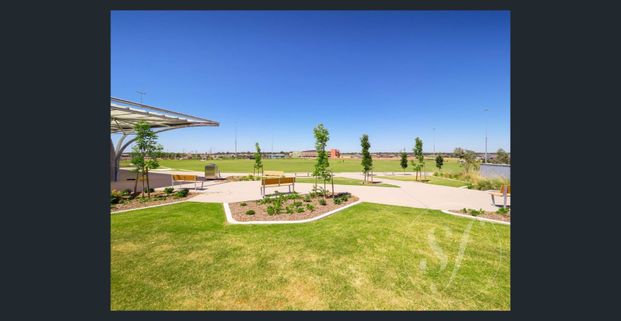 Perfect Family Home! - Photo 1