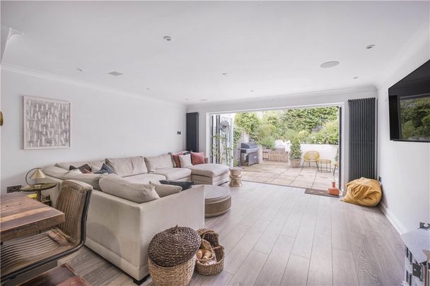 Seaton Close, Putney, SW15 3TJ - Photo 1