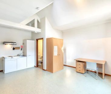 Ruime, bemeubelde studentenstudio's - Photo 2