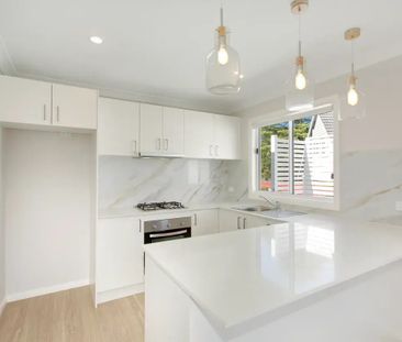 STYLISH TWO-BEDROOM GRANNY FLAT WITH SEAMLESS INDOOR/OUTDOOR LIVING - Photo 4