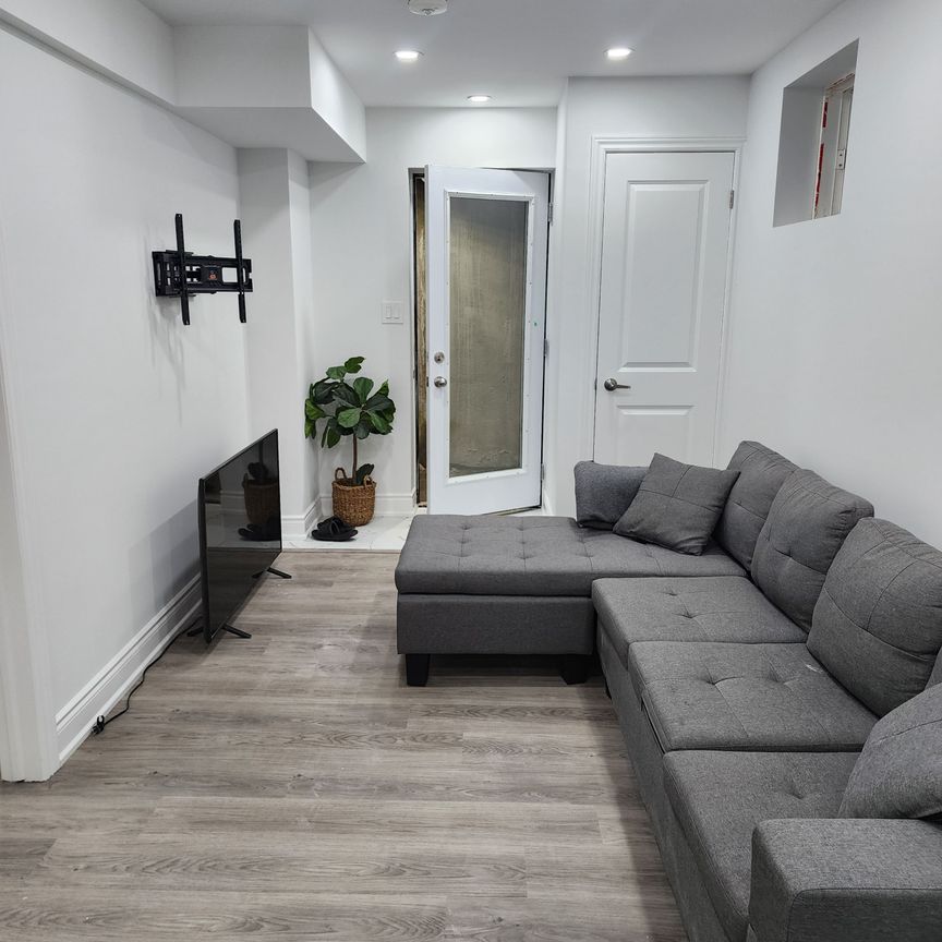 For Lease - 15 Mccourt Drive, Ajax, Ontario - Photo 1