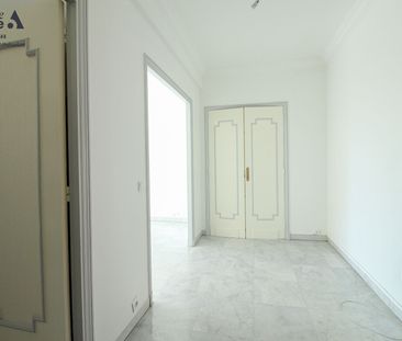 Location Appartement 3 pièces 81m² NICE 06000 - Photo 6
