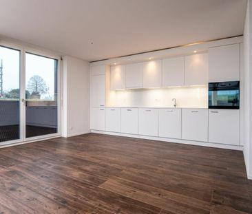 Bright room in modern 3.5-room apartment in Bülach (2-person shared... - Photo 6