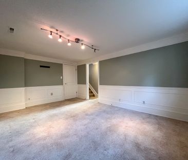 Bright 4 Bedroom Home With Massive Fenced Yard In Sherwood Park - Photo 6