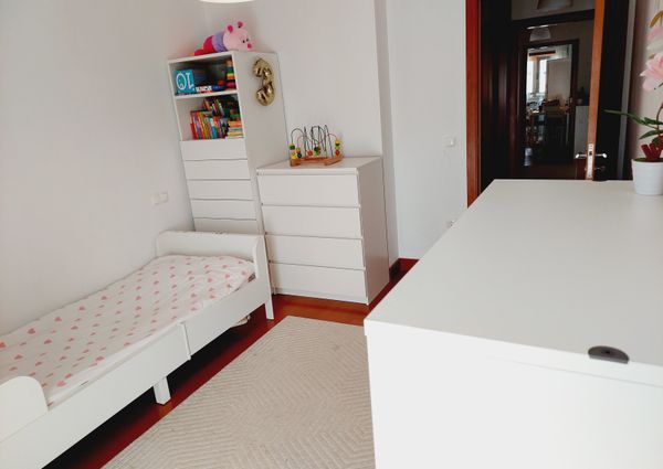 T2 for rent, next to the Glicínias Shopping Center, Aveiro.