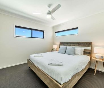 4 Bedroom Two Storey Family Home - Photo 5