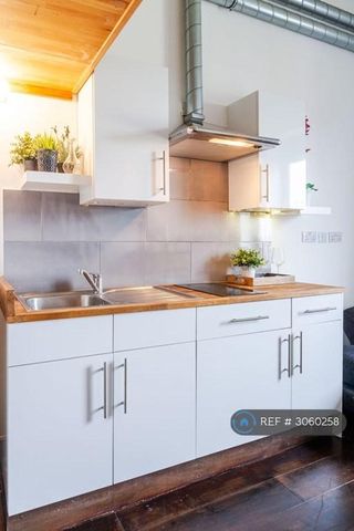 Studio to rent - Photo 4