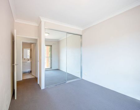 RESORT STYLE APARTMENT Spacious 2 Bedroom Apartment - Photo 2