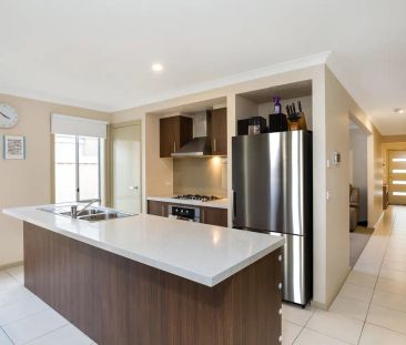 “Splendid Single Storey Home” - Photo 1