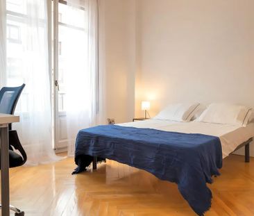 Calle de Fernández de los Ríos, Madrid, Community of Madrid 28015 - Photo 4