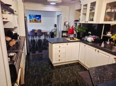 Sunshine West - Photo 2